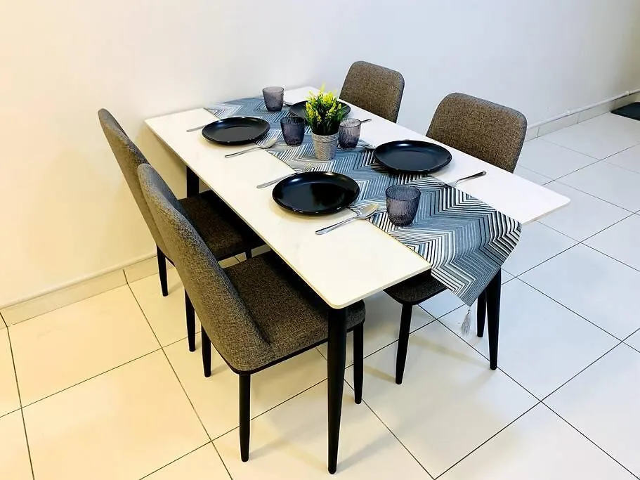 Apartamento Inns Homestay 小温馨 Akademik Suite Johor Bahru Malasia